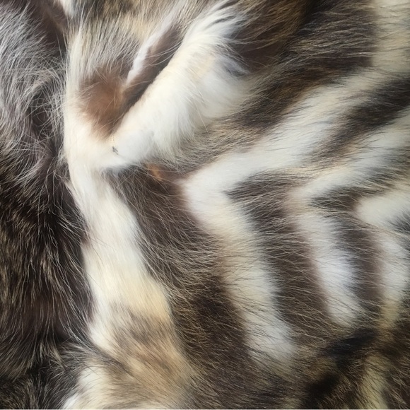 Vintage Fur Coat - Picture 10 of 11